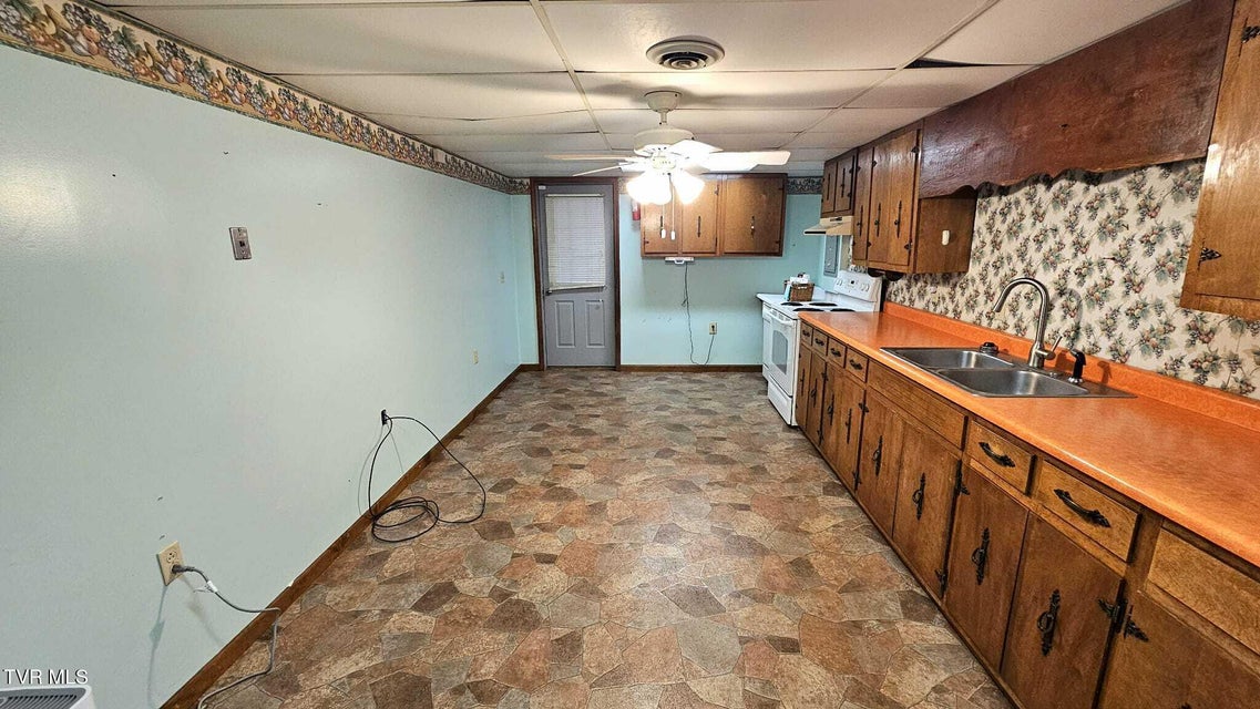 Photo #29: 323 6th Street