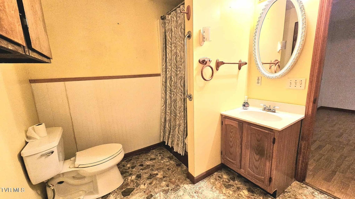 Photo #31: 323 6th Street