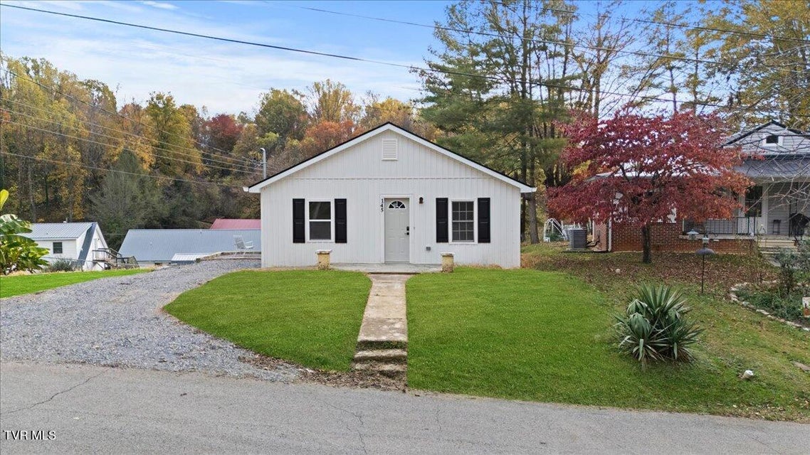 Photo #19: 145 New Street