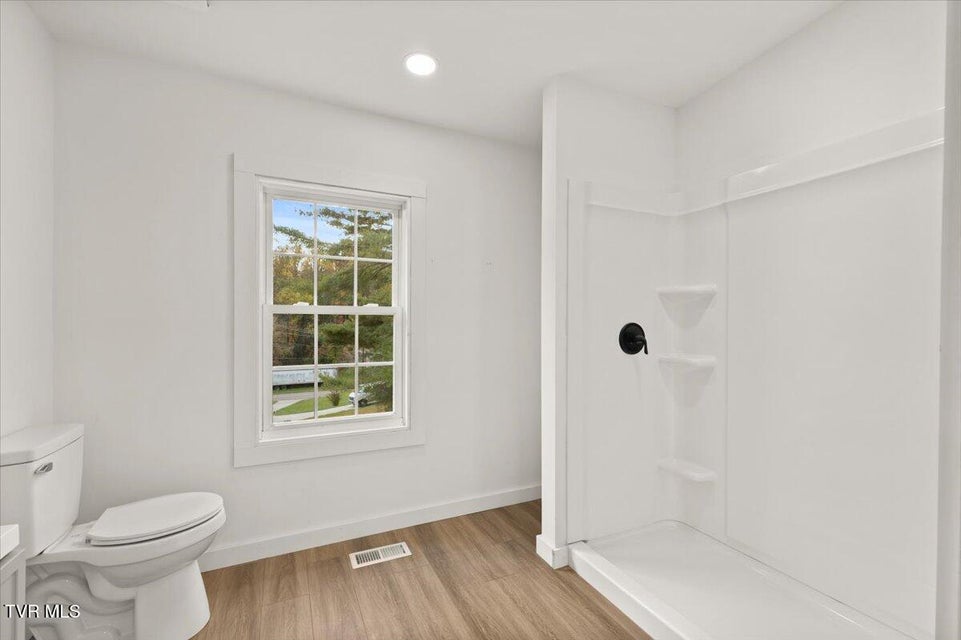 Photo #10: 145 New Street