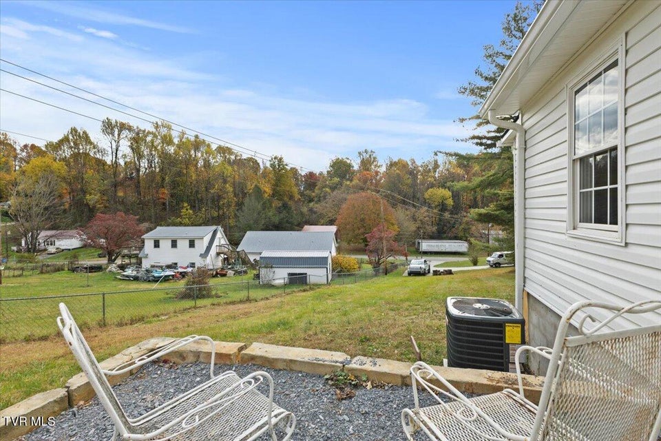 Photo #16: 145 New Street