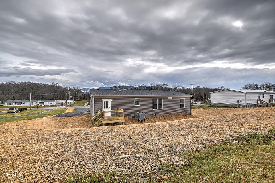 Photo #41: 4100 Weaver Pike