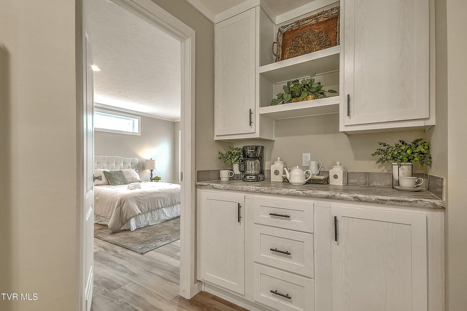 Photo #22: 4100 Weaver Pike