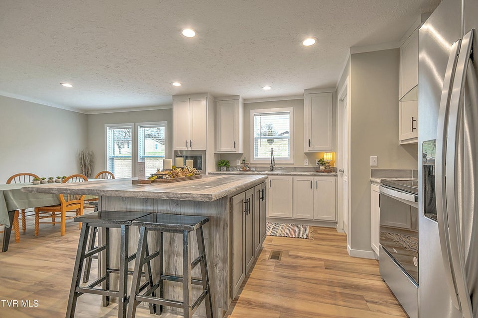 Photo #19: 4100 Weaver Pike