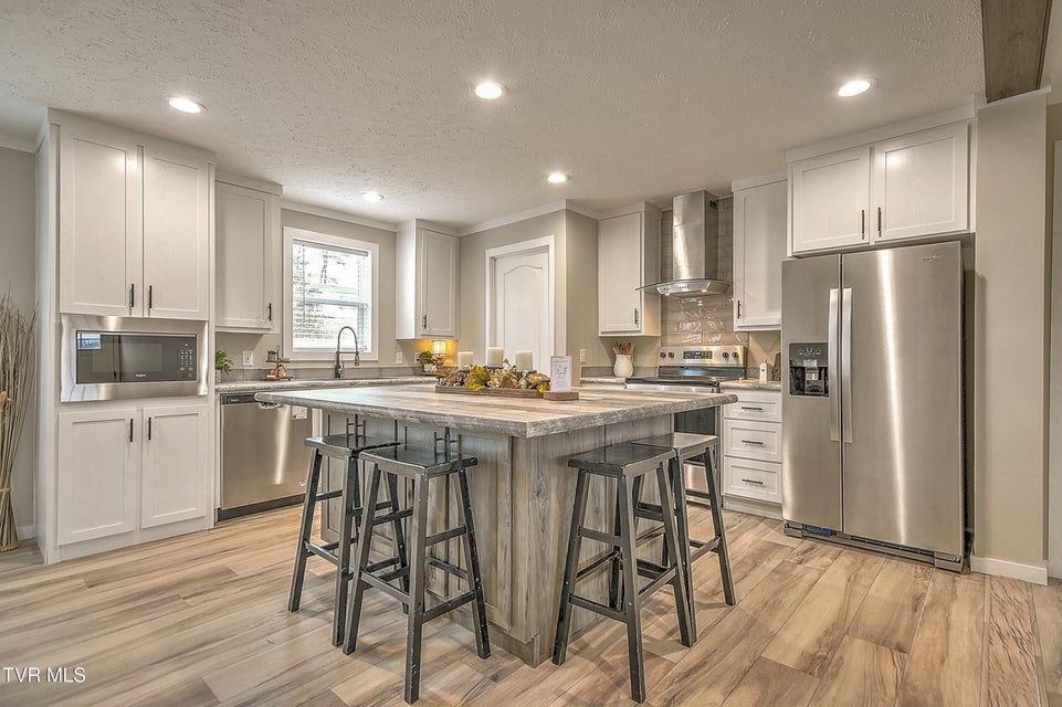 Photo #15: 4100 Weaver Pike