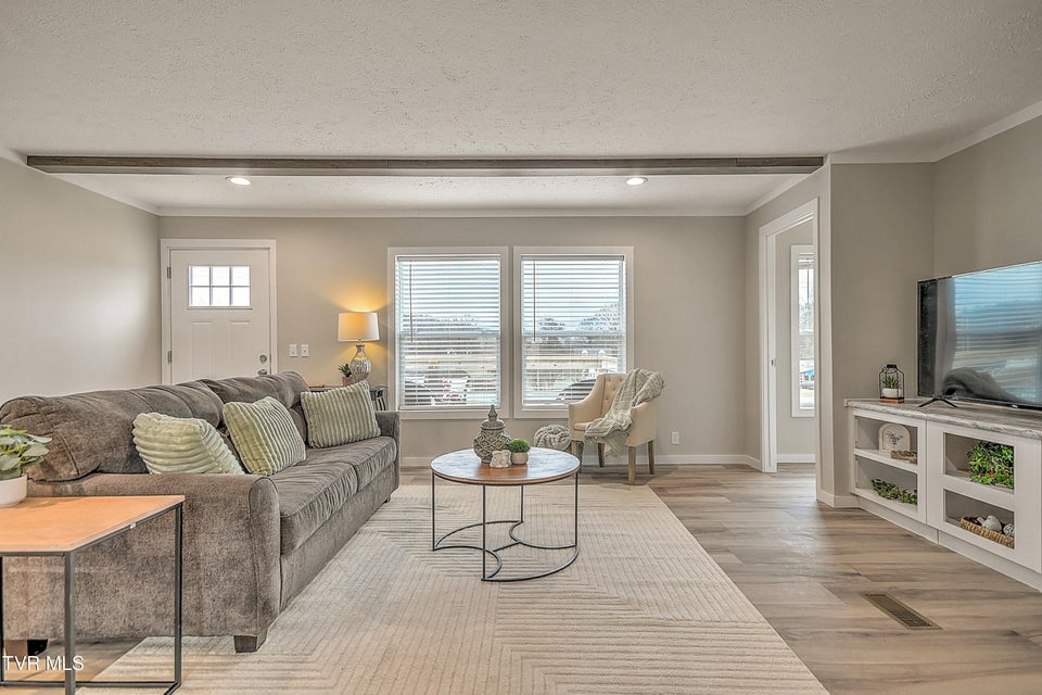 Photo #13: 4100 Weaver Pike