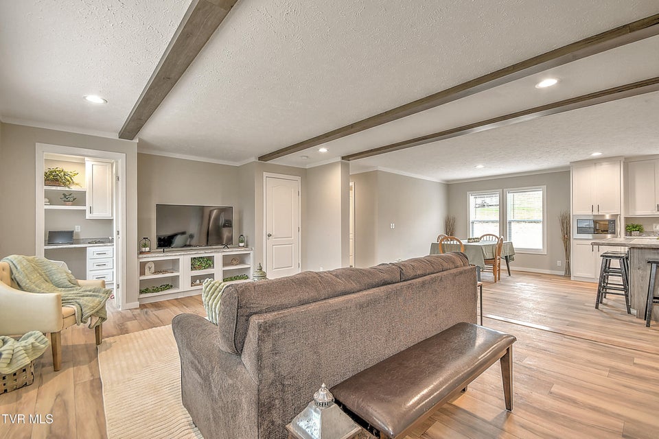 Photo #7: 4100 Weaver Pike