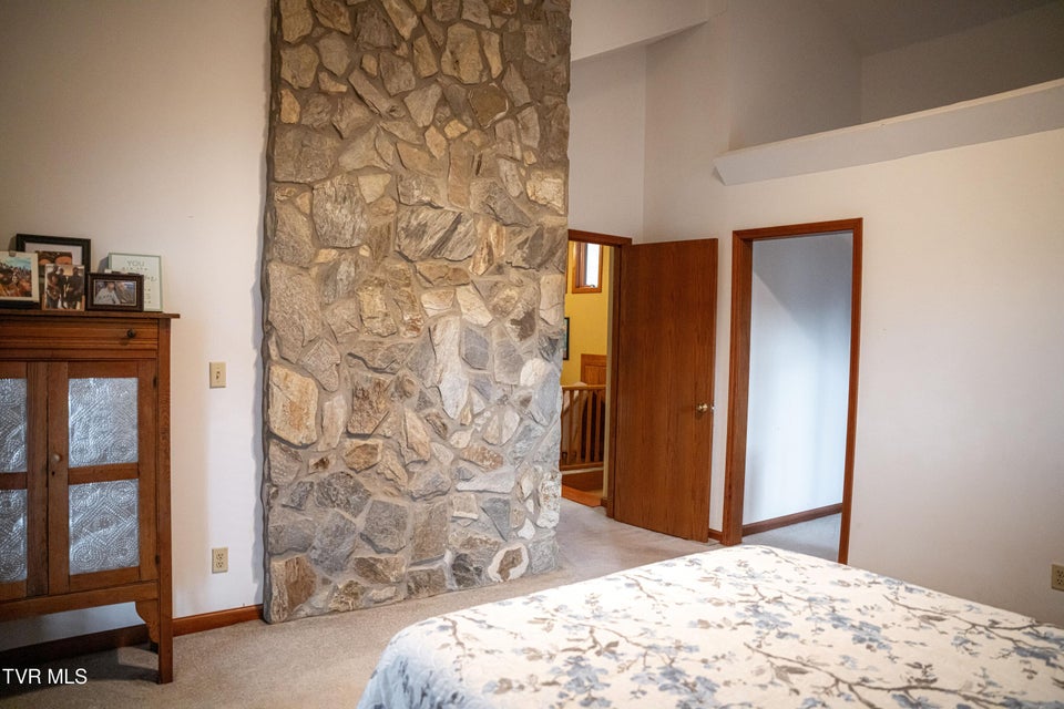 Photo #70: 299 Rufe Taylor Road