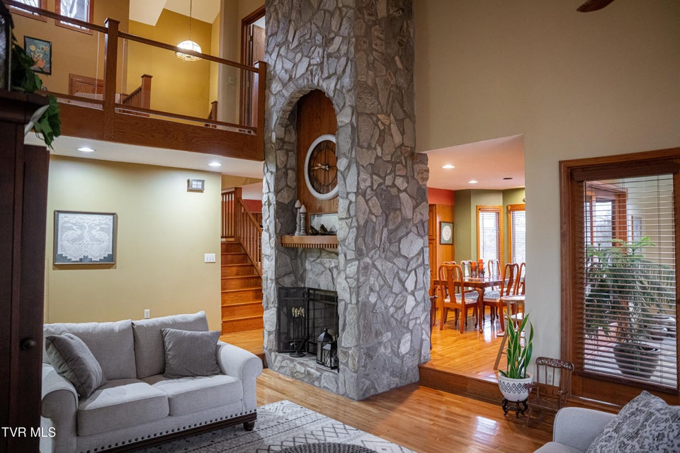 Photo #76: 299 Rufe Taylor Road