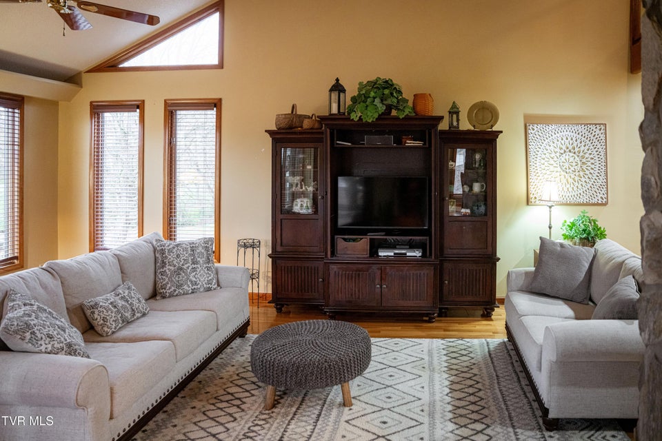 Photo #78: 299 Rufe Taylor Road