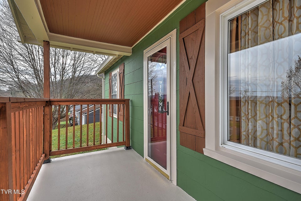 Photo #7: 5917 Mustang Drive