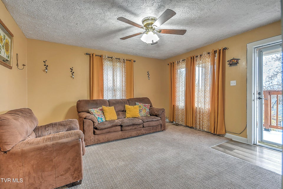 Photo #10: 5917 Mustang Drive