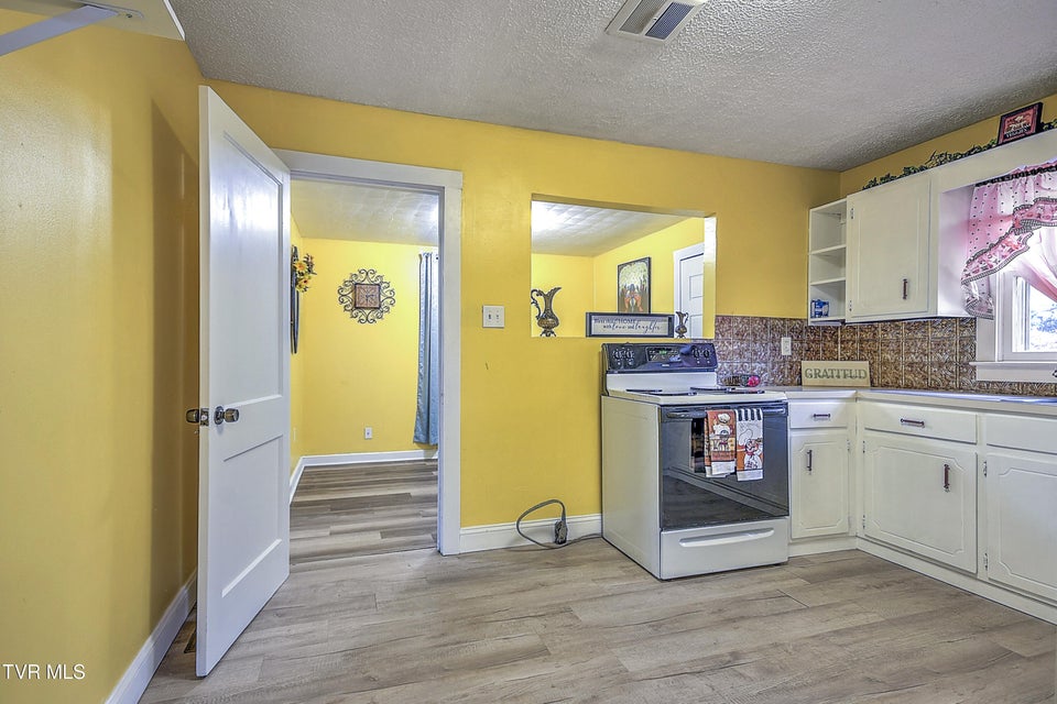 Photo #13: 5917 Mustang Drive