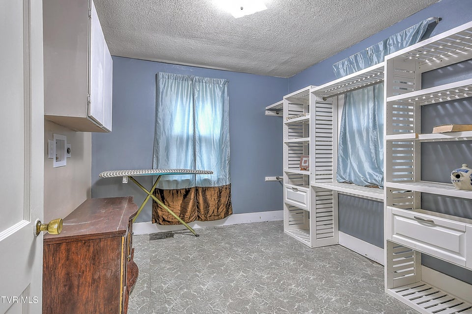 Photo #22: 5917 Mustang Drive