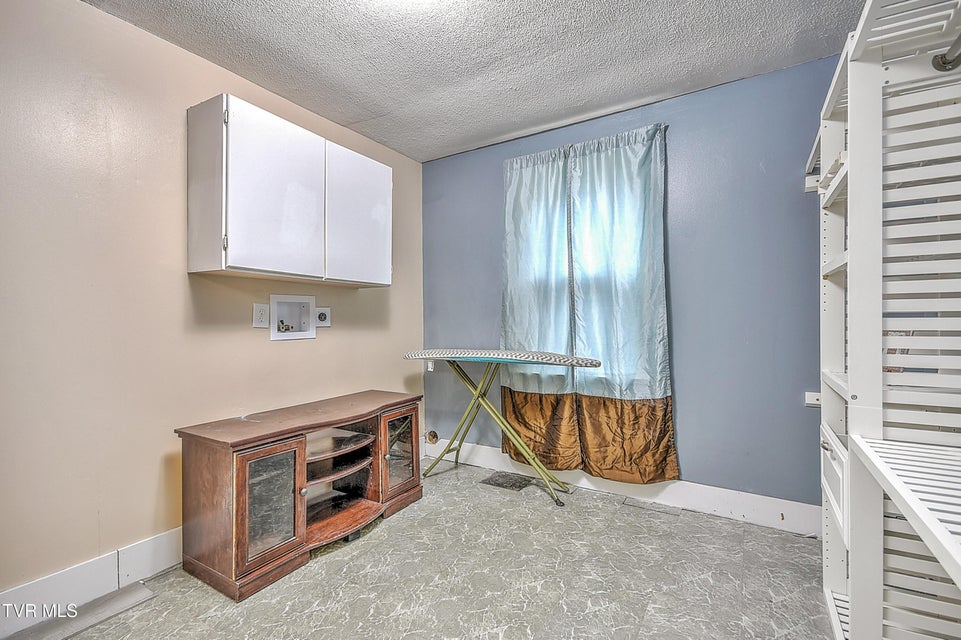 Photo #23: 5917 Mustang Drive