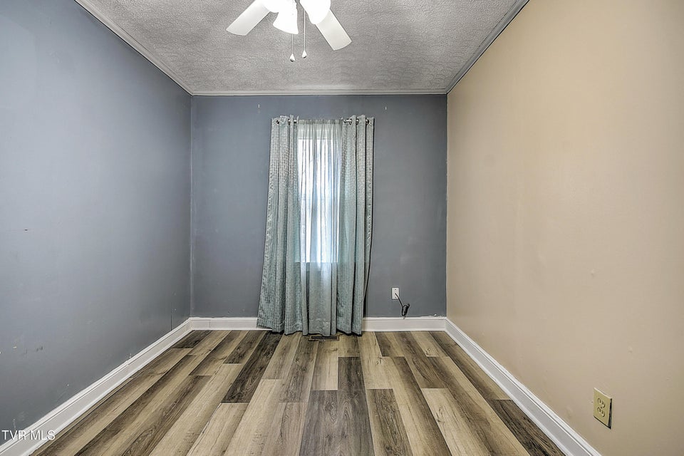 Photo #26: 5917 Mustang Drive