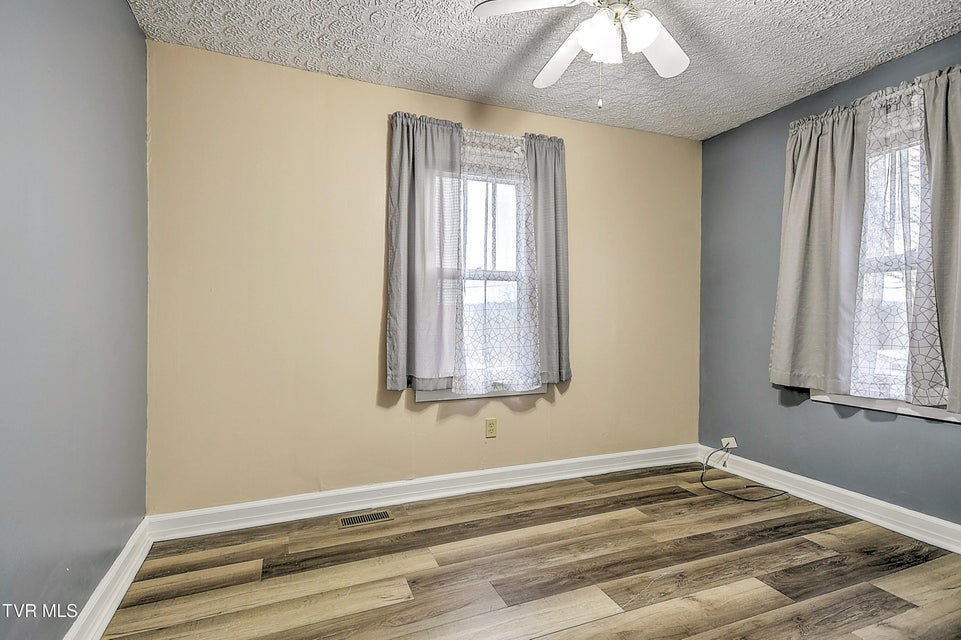 Photo #30: 5917 Mustang Drive