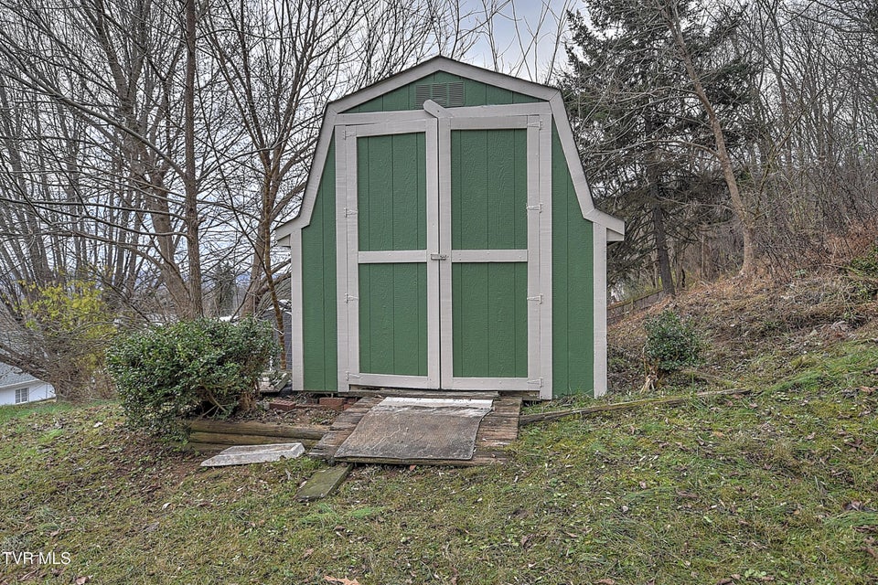 Photo #34: 5917 Mustang Drive