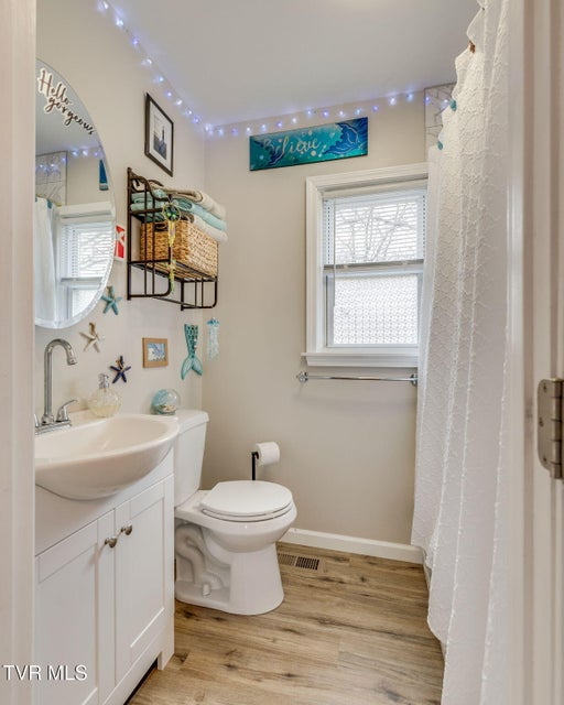 Photo #15: 2973 Ashley Street