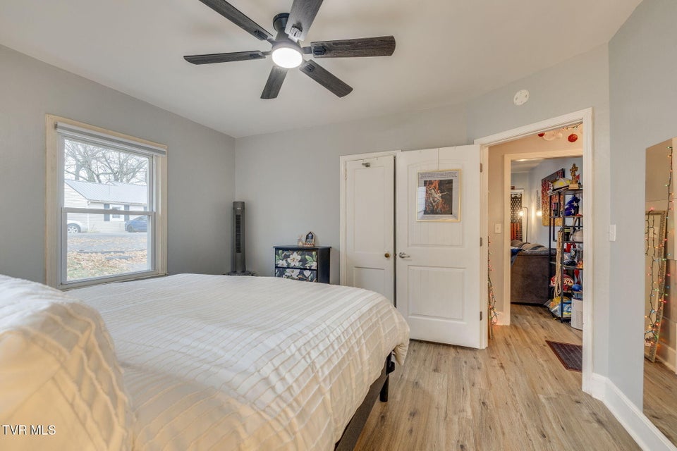 Photo #13: 2973 Ashley Street