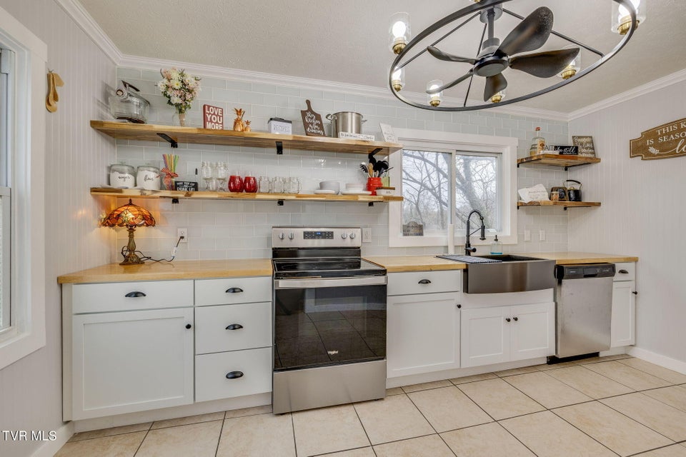 Photo #10: 2973 Ashley Street