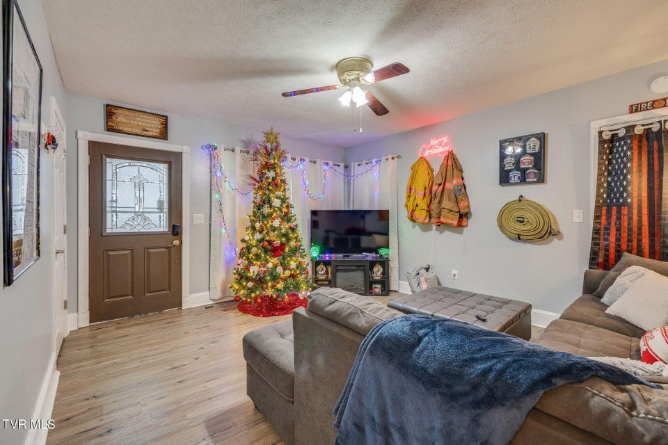 Photo #6: 2973 Ashley Street