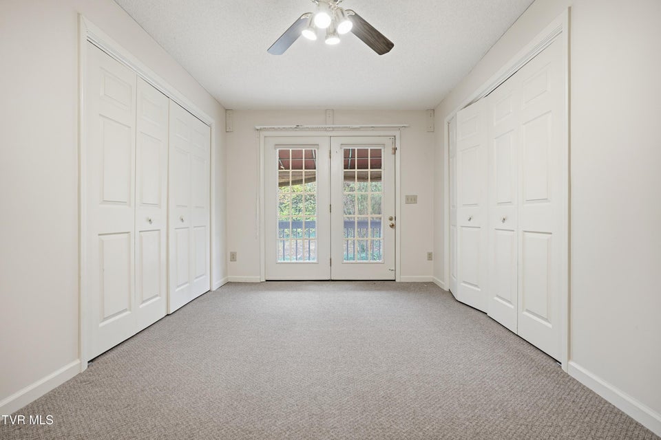 Photo #25: 2509 Lakeview Drive