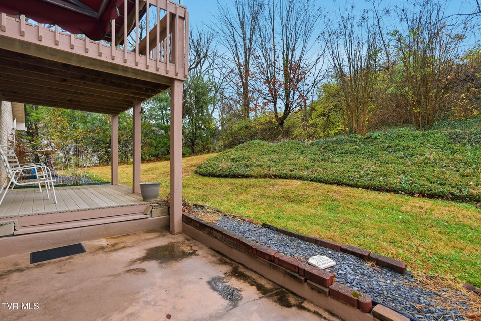 Photo #29: 2509 Lakeview Drive