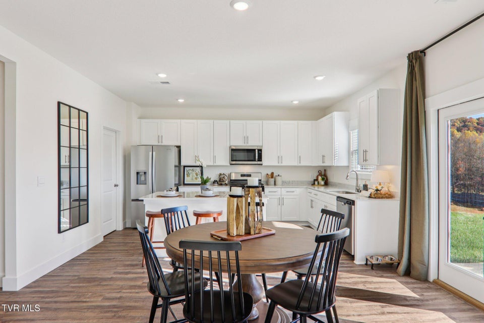 Photo #15: 591 Fieldcrest Road 