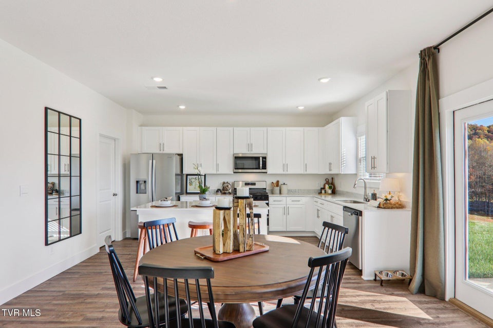 Photo #19: 591 Fieldcrest Road 