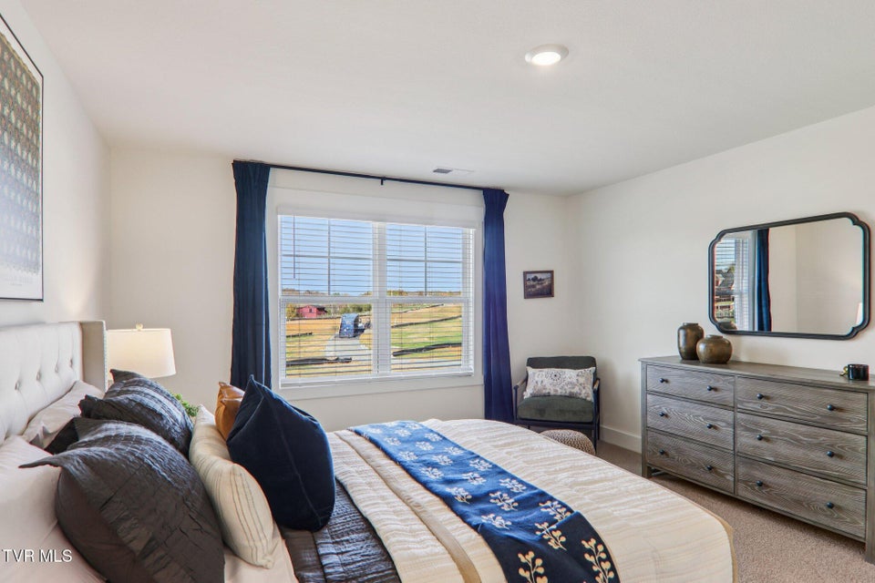 Photo #38: 591 Fieldcrest Road 