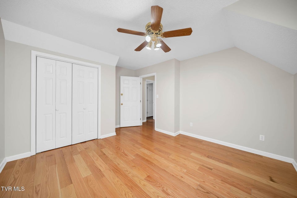 Photo #21: 1725 Lakeview Drive