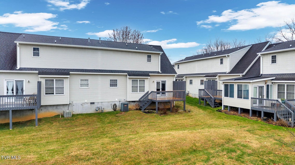 Photo #23: 1725 Lakeview Drive