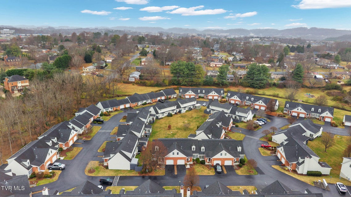 Photo #26: 1725 Lakeview Drive