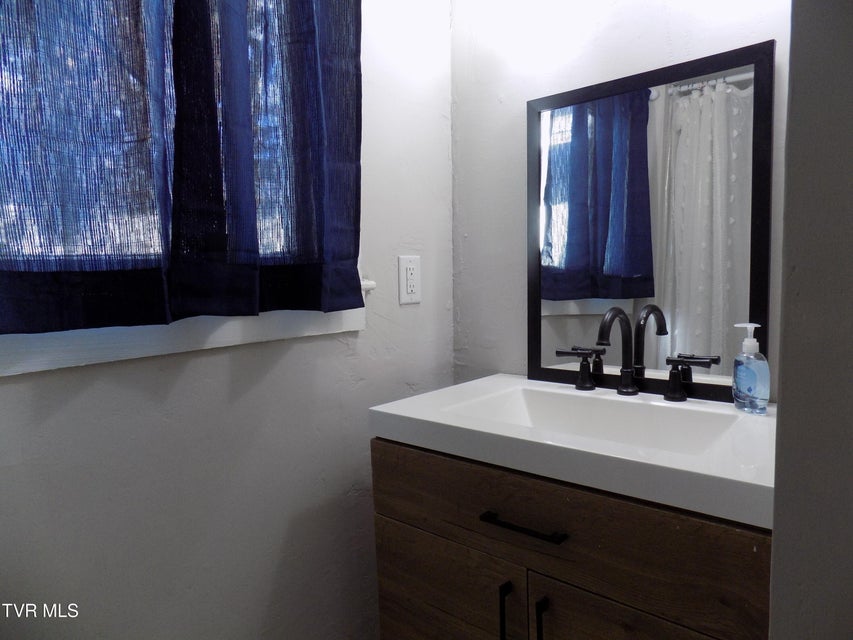 Photo #20: 1200 E Mckinney Avenue