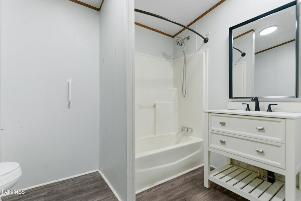 Photo #27: 120 Rocky Point Road