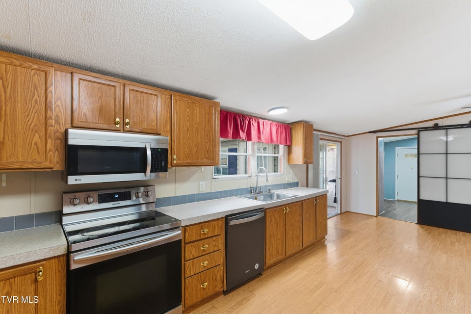 Photo #15: 120 Rocky Point Road