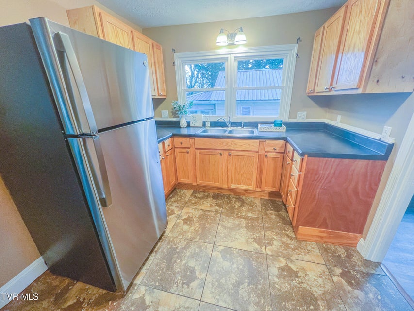 Photo #6: 815 Vernon Street