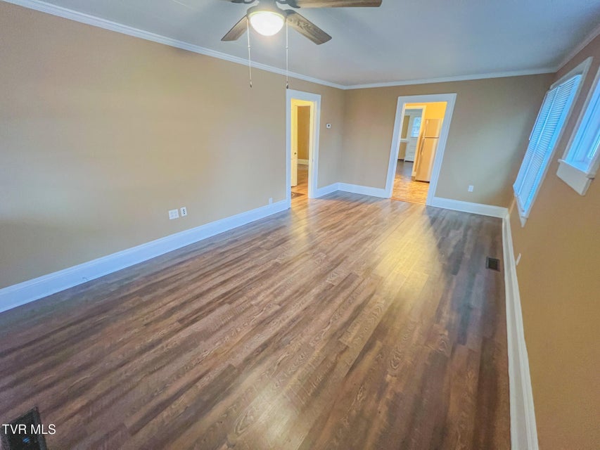 Photo #4: 815 Vernon Street