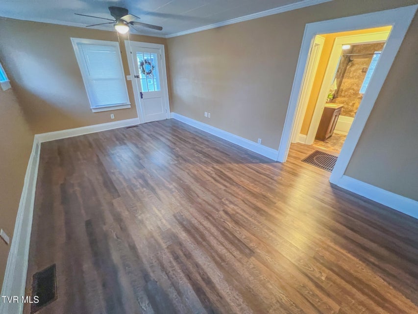 Photo #5: 815 Vernon Street