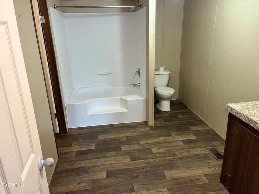 Photo #21: 140 Edgewater Road