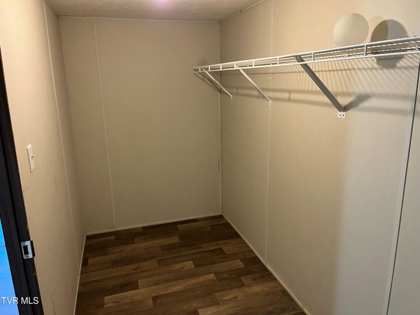 Photo #25: 140 Edgewater Road