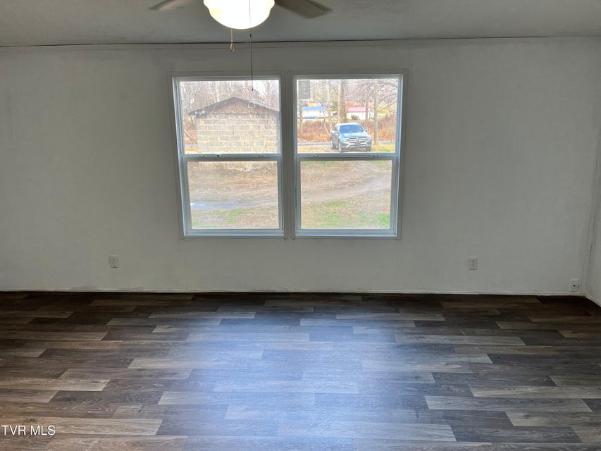 Photo #20: 140 Edgewater Road