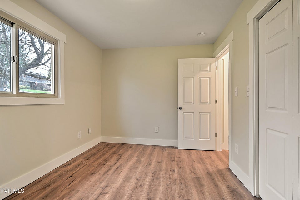 Photo #26: 163 Valley View Drive