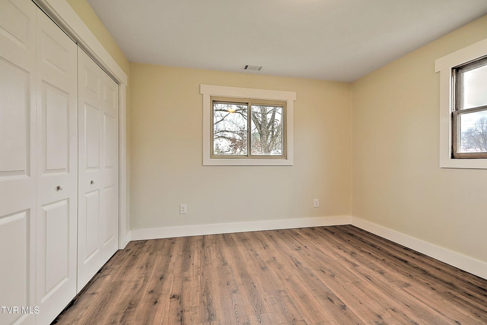 Photo #33: 163 Valley View Drive