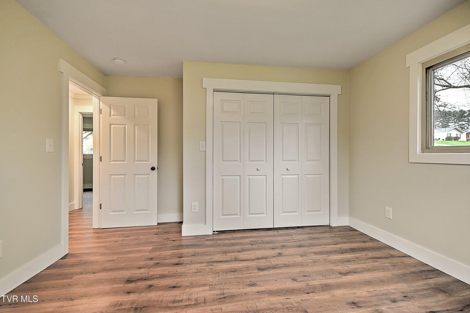 Photo #37: 163 Valley View Drive