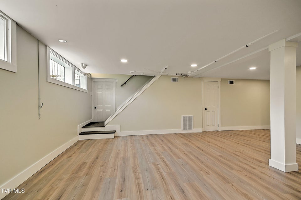 Photo #43: 163 Valley View Drive