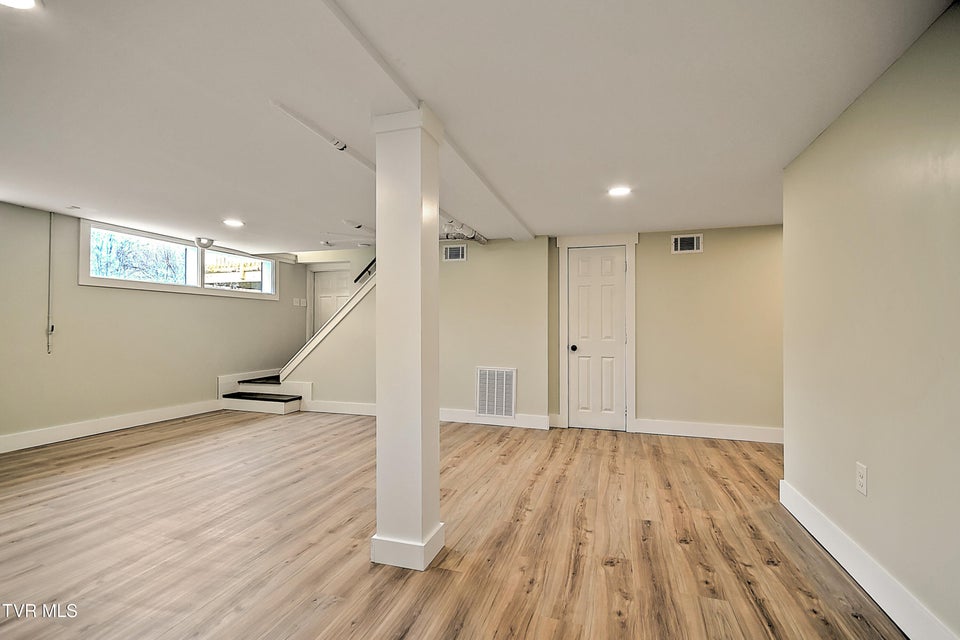 Photo #45: 163 Valley View Drive