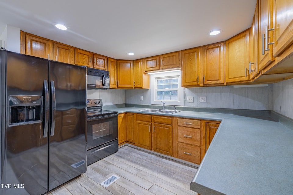 Photo #12: 1425 Goshen Valley Road