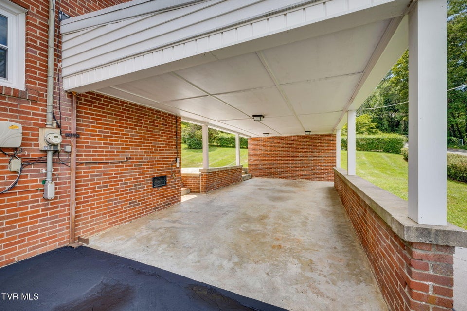 Photo #40: 215 Cherry Lane